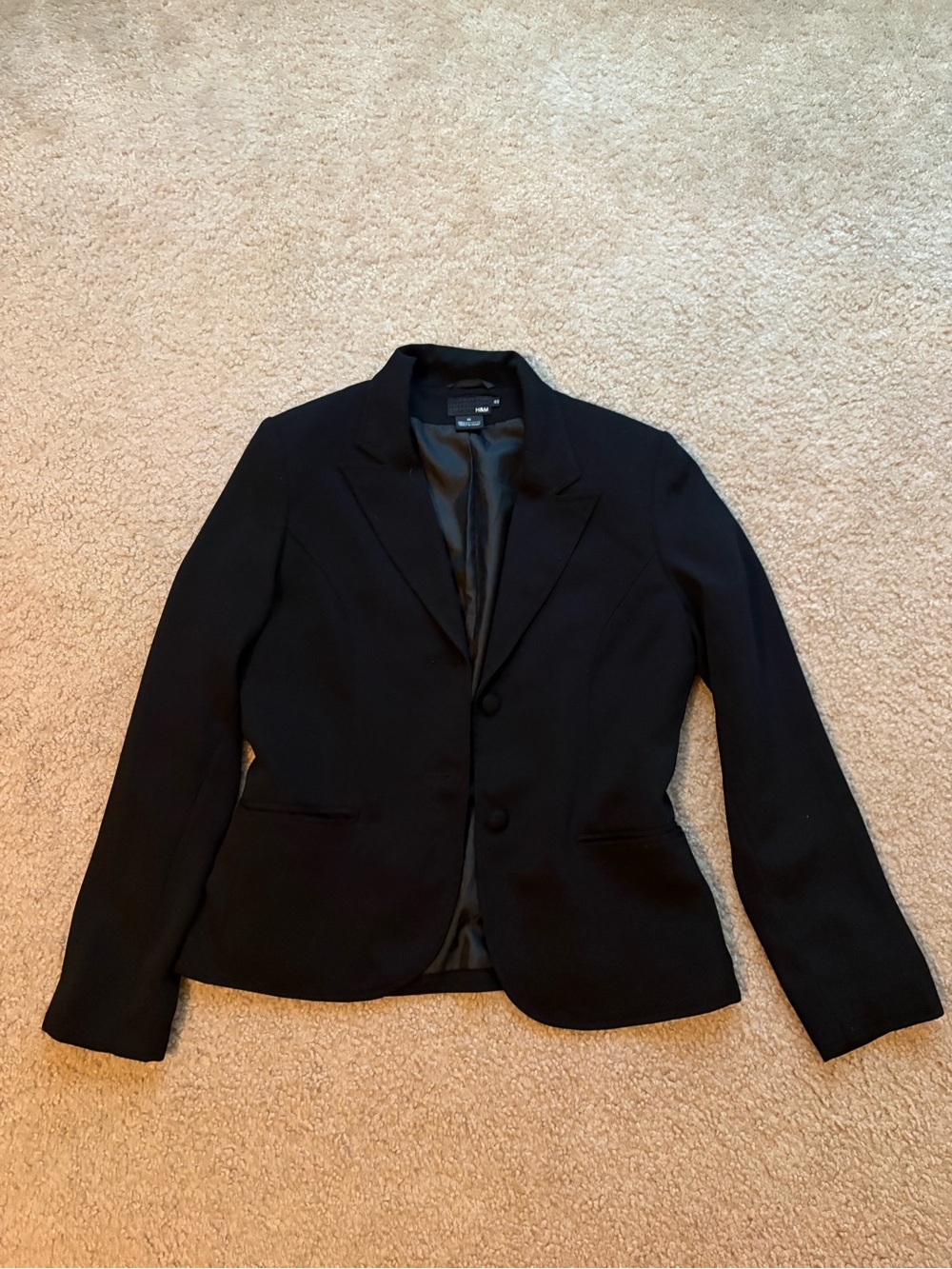 H&M Black Women's Two-Button Tailored Blazer